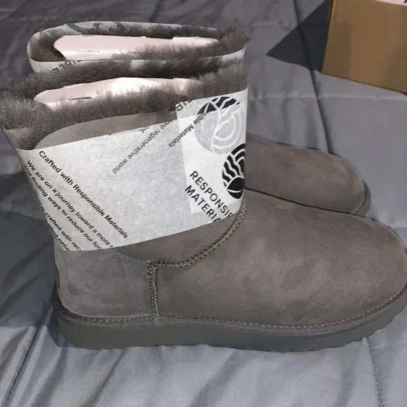 UGG Mini Bailey Bow II Platform Boots Grey Bailey Bow 2s Woman’s Size 10